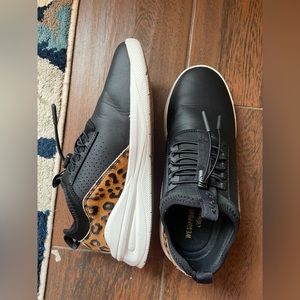 Black and leopard Clove LX